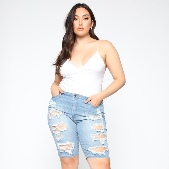 Fashion Nova Denim - Shipwrecked Bermuda Shorts - Denim